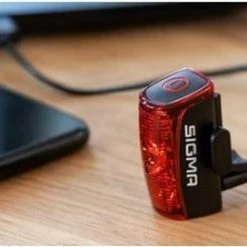 Beste Pirce 😍 Sigma Sport Sigma INFINITY USB Led Achterlicht - Oplaadbaar - Li-ion Accu - Oplaadbaar 🔔 13 Beste Pirce 😍 Sigma Sport Sigma INFINITY USB Led Achterlicht - Oplaadbaar - Li-ion Accu - Oplaadbaar 🔔 -MGO Leisure Wear winkel 550x272 3