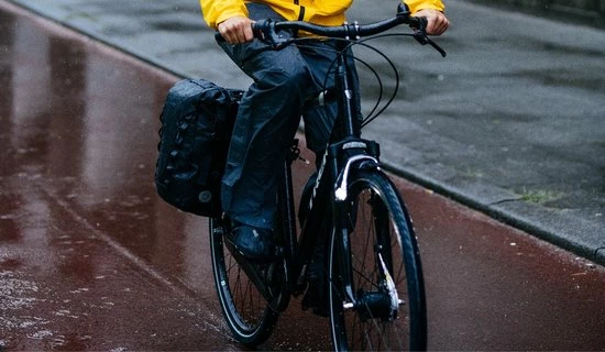 Top 10 🛒 AGU Performance H2O Enkele Fietstas - Grote Fietstas Van Gerecycled Polyester - 3M Reflectie - Waterdicht -18 Liter - Zwart 🥰 23 Top 10 🛒 AGU Performance H2O Enkele Fietstas - Grote Fietstas Van Gerecycled Polyester - 3M Reflectie - Waterdicht -18 Liter - Zwart 🥰 - Afbeelding 21