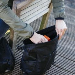 Top 10 🛒 AGU Performance H2O Enkele Fietstas - Grote Fietstas Van Gerecycled Polyester - 3M Reflectie - Waterdicht -18 Liter - Zwart 🥰 38 Top 10 🛒 AGU Performance H2O Enkele Fietstas - Grote Fietstas Van Gerecycled Polyester - 3M Reflectie - Waterdicht -18 Liter - Zwart 🥰 -MGO Leisure Wear winkel 550x365 6