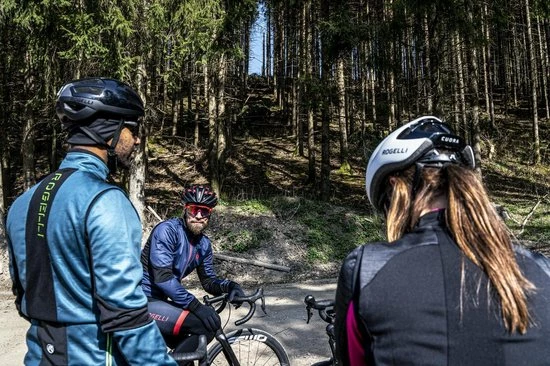 Beste Verkoop 👏 Rogelli Brave Winterjack - Fietsjack Heren - Blauw/Zwart/Rood - Maat 2XL 💯 14 Beste Verkoop 👏 Rogelli Brave Winterjack - Fietsjack Heren - Blauw/Zwart/Rood - Maat 2XL 💯 - Afbeelding 12