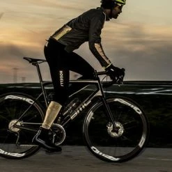 Korting ⌛ Rogelli Essential HI VIS Bibtight - Lange Fietsbroek Heren - Zwart/Reflectie - Maat L ✔️ 25 Korting ⌛ Rogelli Essential HI VIS Bibtight - Lange Fietsbroek Heren - Zwart/Reflectie - Maat L ✔️ -MGO Leisure Wear winkel 550x366 22