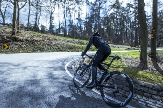 Korting ⌛ Rogelli Essential HI VIS Bibtight - Lange Fietsbroek Heren - Zwart/Reflectie - Maat L ✔️ 11 Korting ⌛ Rogelli Essential HI VIS Bibtight - Lange Fietsbroek Heren - Zwart/Reflectie - Maat L ✔️ - Afbeelding 9