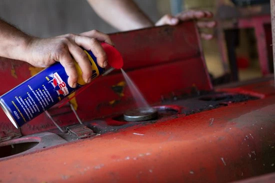 Aanbiedingen 😀 WD-40 Company 2x 450ML WD-40 Multi-Use Product Smart Straw - Multispray Olie & Smeermiddel. Verwijdert Vet, Beschermt Tegen Roest En Verdrijft Water, 450 Ml ⌛ 6 Aanbiedingen 😀 WD-40 Company 2x 450ML WD-40 Multi-Use Product Smart Straw - Multispray Olie & Smeermiddel. Verwijdert Vet, Beschermt Tegen Roest En Verdrijft Water, 450 Ml ⌛ - Afbeelding 4