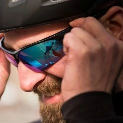 Uitgang ⭐ BBB Cycling Impress Fietsbril - Wielrenbril Met 3 Lenzen - Lichtgewicht Racefiets Bril - Glanzend Zwart - BSG-58 🛒 14 Uitgang ⭐ BBB Cycling Impress Fietsbril - Wielrenbril Met 3 Lenzen - Lichtgewicht Racefiets Bril - Glanzend Zwart - BSG-58 🛒 -MGO Leisure Wear winkel 550x366 54