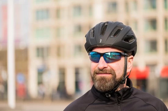 Uitgang ⭐ BBB Cycling Impress Fietsbril - Wielrenbril Met 3 Lenzen - Lichtgewicht Racefiets Bril - Glanzend Zwart - BSG-58 🛒 7 Uitgang ⭐ BBB Cycling Impress Fietsbril - Wielrenbril Met 3 Lenzen - Lichtgewicht Racefiets Bril - Glanzend Zwart - BSG-58 🛒 - Afbeelding 5