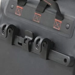 Aanbiedingen 🧨 New Looxs Varo Waterdichte Laptop Rugzak Fietstas - 22 Liter – Zwart 🌟 -MGO Leisure Wear winkel 550x366 81