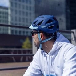 Korting 🤩 Abus Urban-I 3.0 Signal Fietshelm - Maat L (56-61 Cm) - Signal Silver 🤩 13 Korting 🤩 Abus Urban-I 3.0 Signal Fietshelm - Maat L (56-61 Cm) - Signal Silver 🤩 -MGO Leisure Wear winkel 550x367 18