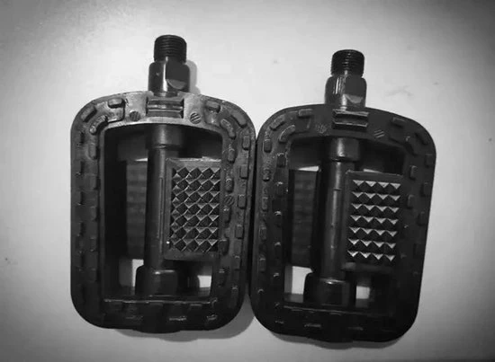 Promo π LOUZIR Anti Slip Fiets Pedalen- Fiets Trappers- Met Reflectoren - 2 Stuks π 8 Promo π LOUZIR Anti Slip Fiets Pedalen- Fiets Trappers- Met Reflectoren - 2 Stuks π - Afbeelding 6