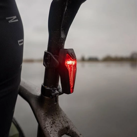 Promo π YBL Fietsverlichting Achterlamp - USB Oplaadbaar - Achterlicht - Racefiets π 4 Promo π YBL Fietsverlichting Achterlamp - USB Oplaadbaar - Achterlicht - Racefiets π - Afbeelding 2