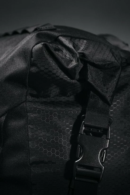 Top 10 🛒 AGU Performance H2O Enkele Fietstas - Grote Fietstas Van Gerecycled Polyester - 3M Reflectie - Waterdicht -18 Liter - Zwart 🥰 11 Top 10 🛒 AGU Performance H2O Enkele Fietstas - Grote Fietstas Van Gerecycled Polyester - 3M Reflectie - Waterdicht -18 Liter - Zwart 🥰 - Afbeelding 9